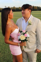 Load image into Gallery viewer, Fitted Sheath Sweetheart Yellow Short Homecoming Dress with Keyhole