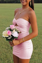 Load image into Gallery viewer, Fitted Sheath Sweetheart Yellow Short Homecoming Dress with Keyhole