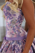 Load image into Gallery viewer, Glamorous A Line Strapless Lilac Floral Printed Short Homecoming Dress with Pearls