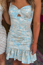 Load image into Gallery viewer, Glamorous A Line Sweetheart Light Blue Printed Short Homecoming Dress with Beading