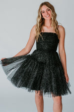 Load image into Gallery viewer, Glitter Black A-Line Spaghetti Straps Lace Up Short Tulle Homecoming Dress