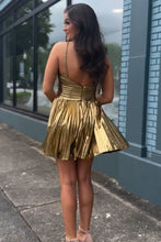 Load image into Gallery viewer, Gold A-Line Halter Neck Short Metallic Homecoming Dress