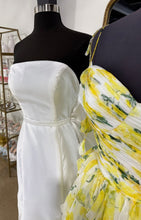 Load image into Gallery viewer, Gorgeous A Line Spaghetti Straps Yellow Floral Printed Long Prom Dress with Ruffles