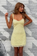 Load image into Gallery viewer, Gorgeous A Line Sweetheart Ivory Lace Short Homecoming Dress with Bowknot