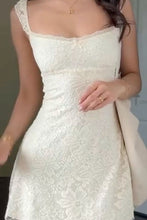 Load image into Gallery viewer, Gorgeous A Line Sweetheart Ivory Lace Short Homecoming Dress with Bowknot