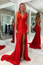 Load image into Gallery viewer, Gorgeous Mermaid V Neck Red Long Prom Dress with Pearls