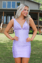 Load image into Gallery viewer, Gorgeous Sheath V Neck Lilac Short Homecoming Dress with Pearls