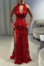 Load image into Gallery viewer, Luxurious Mermaid Halter Neck Green Long Prom Dress with Appliques Split Front