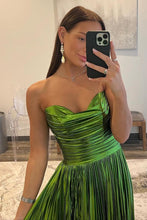 Load image into Gallery viewer, Metallic Green A-Line Strapless Zipper Back Long Prom Dress With Slit