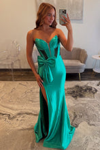 Load image into Gallery viewer, Stylish Mermaid Sweetheart Green Corset Prom Dress with Bowknot Beading