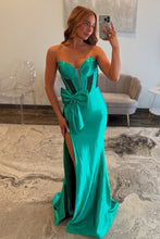 Load image into Gallery viewer, Stylish Mermaid Sweetheart Green Corset Prom Dress with Bowknot Beading