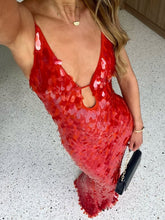 Load image into Gallery viewer, Luxurious Mermaid Spaghetti Straps Red Sequins Long Prom Dress