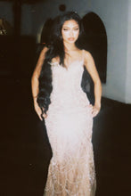 Load image into Gallery viewer, Luxurious Mermaid Spaghetti Straps Silver Sequins Long Prom Dress with Beading