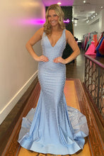 Load image into Gallery viewer, Luxurious Mermaid V Neck Pink Long Prom Dress with Pearls