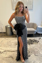 Load image into Gallery viewer, Luxurious Mermaid Spaghetti Straps Black Long Prom Dress with Pearls Bowknot