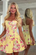 Load image into Gallery viewer, Pretty A Line Sweetheart Yellow Printed Corset Homecoming Dress with Bowknot