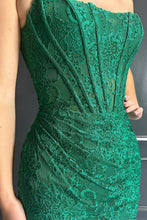 Load image into Gallery viewer, Pretty Green Bodycon Strapless Short Lace Homecoming Dress
