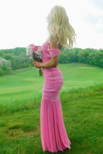 Load image into Gallery viewer, Pretty Mermaid Off the Shoulder Pink Long Prom Dress with Ruched