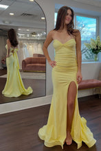 Load image into Gallery viewer, Pretty Mermaid Sweetheart Yellow Long Prom Dress with Bowknot Back