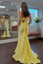 Load image into Gallery viewer, Pretty Mermaid Sweetheart Yellow Long Prom Dress with Bowknot Back