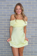 Load image into Gallery viewer, Simple A Line Off the Shoulder Light Yellow Short Homecoming Dress