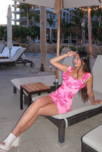 Load image into Gallery viewer, Simple Bodycon Strapless Square Neck Fuchsia Short Homecoming Dress with Appliques