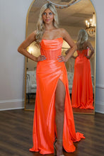 Load image into Gallery viewer, Simple Orange Mermaid Strapless Long Metallic Prom Dress with Slit