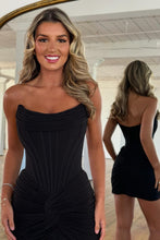Load image into Gallery viewer, Simple Sheath Strapless Black Corset Homecoming Dress