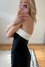 Load image into Gallery viewer, Stunning Sheath Strapless Black Long Prom Dress with Ruched