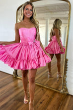 Load image into Gallery viewer, Simple Green A-Line Strapless Short Satin Homecoming Dress With Bowknot