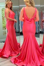 Load image into Gallery viewer, Simple Mermaid V Neck Green Long Prom Dress with Open Back