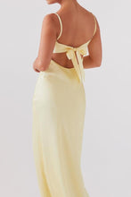 Load image into Gallery viewer, Simple Sheath Spaghetti Straps Light Yellow Long Prom Dress with Keyhole