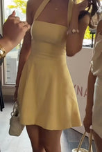 Load image into Gallery viewer, Soft Yellow Halter Neck Homecoming Dress A Line Short Mini Party Dress
