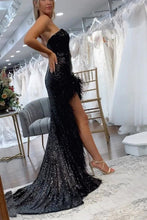 Load image into Gallery viewer, Sparkly Black Mermaid Strapless Long Prom Dress With Feather