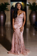 Load image into Gallery viewer, Stunning Mermaid Spaghetti Straps Pink Long Prom Dress with Appliques Beading