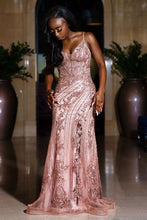 Load image into Gallery viewer, Stunning Mermaid Spaghetti Straps Pink Long Prom Dress with Appliques Beading