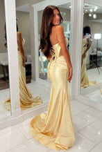 Load image into Gallery viewer, Stunning Mermaid Sweetheart Dark Green Corset Prom Dress with Beading