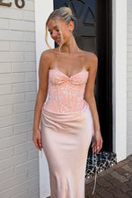 Load image into Gallery viewer, Stunning Mermaid Sweetheart Pink Corset Prom Dress with Appliques