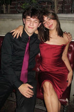 Load image into Gallery viewer, Stunning Sheath Off the Shoulder Dark Red Short Homecoming Dress
