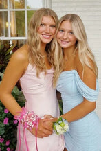 Load image into Gallery viewer, Stunning Sheath Off the Shoulder Red Short Homecoming Dress with Ruched