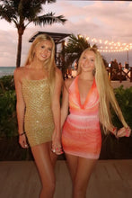 Load image into Gallery viewer, Stunning Sheath Spaghetti Straps Gold Sequins Short Homecoming Dress