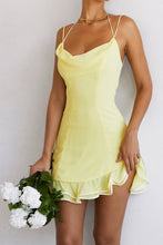 Load image into Gallery viewer, Stunning Sheath Spaghetti Straps Yellow Short Homecoming Dress with Ruffles