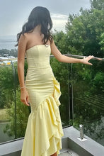 Load image into Gallery viewer, Stunning Sheath Strapless Yellow Long Prom Dress with Ruffles