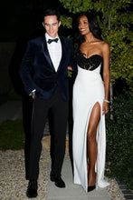 Load image into Gallery viewer, Stunning Sheath Sweetheart White Long Prom Dress with Appliques