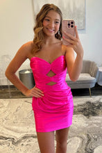 Load image into Gallery viewer, Modern Sheath Sweetheart Red Satin Short Homecoming Dress with Keyhole