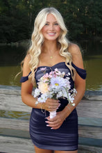 Load image into Gallery viewer, Stylish Sheath Off the Shoulder Pink Short Homecoming Dress with Ruched