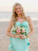 Load image into Gallery viewer, Stylish A Line Sweetheart Light Green Satin Short Homecoming Dress