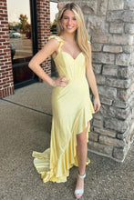 Load image into Gallery viewer, Stylish Glitter Mermaid Lace Up Long Beaded Prom Dress with Ruffles