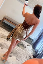 Load image into Gallery viewer, Stylish Gold Bodycon Sweetheart Short Metallic Homecoming Dress with Beading