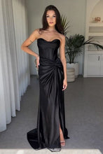 Load image into Gallery viewer, Stylish Mermaid Strapless Lace Up Long Satin Prom Dress With Split